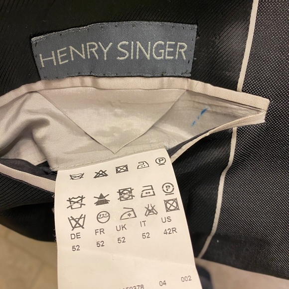 Hugo Boss sports coat from Henry Singer 42R - Picture 4 of 4